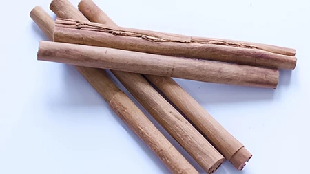 シナモン Cinnamon