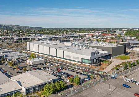 NZ最大級の屋内スポーツ施設「パラキオーレ」