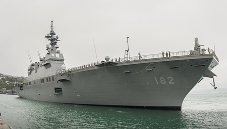 海上自衛隊のヘリコプター搭載護衛艦「いせ」