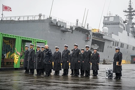 返歌で君が代を歌う海上自衛隊