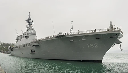 海上自衛隊のヘリコプター搭載護衛艦「いせ」