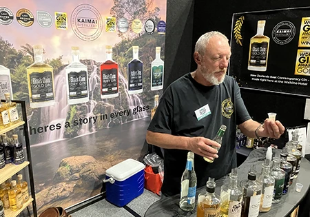 ジン
Kaimai Distillery