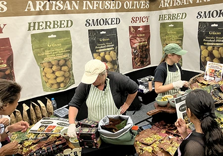オリーブ
Artisan Infused Olives