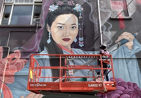 中国のカンフー映画にインスパイアされた女性守護神を描いたマルガリータ・ボブナ(Margarita Vovna)氏の作品
