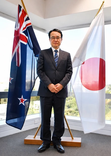 新総領事・箕谷優氏